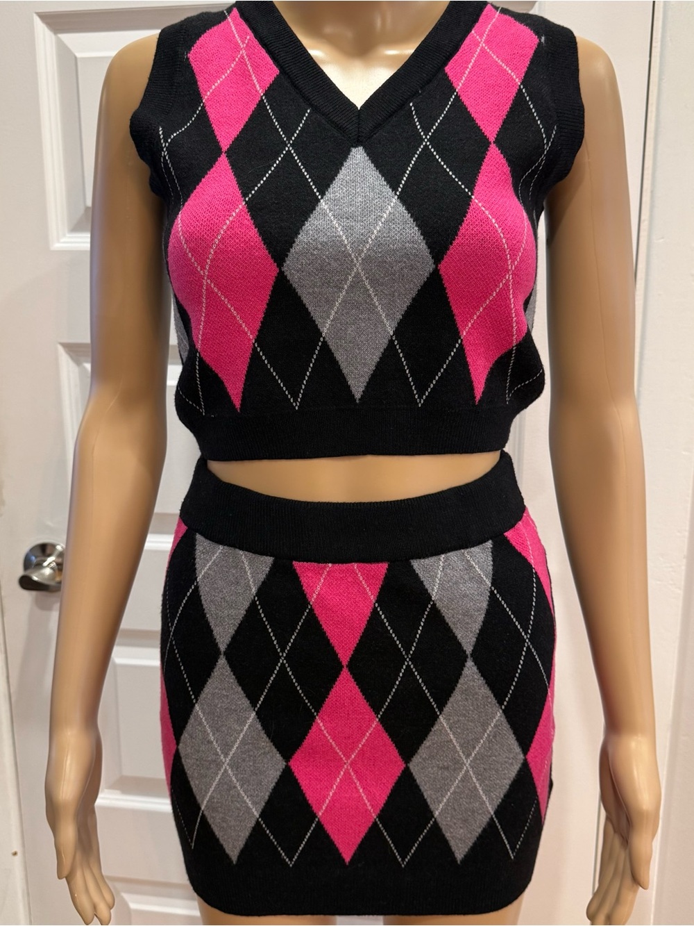SHEIN Argyle Knit 2-Piece Crop Vest & Mini Skirt Set – Size S